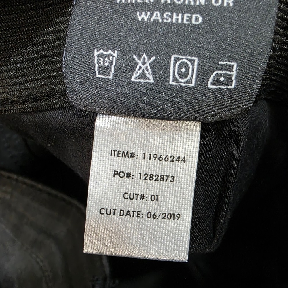 Torid Women Jeans Sky High Skinny Cool Cat Faded Black Premium Denim Size 18T - Picture 12 of 14